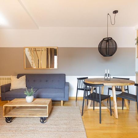 Apartamento Elegante Duplex En Terrassa, Barcelona Exterior foto