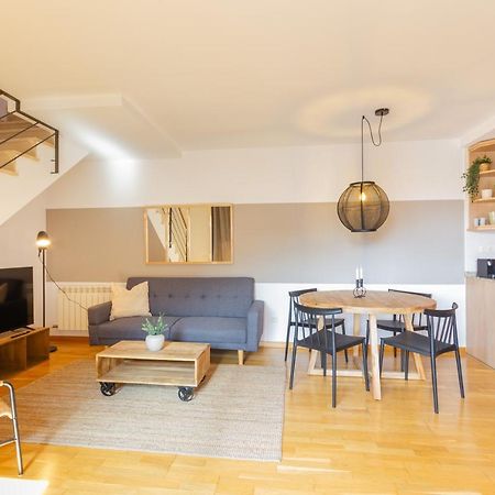 Apartamento Elegante Duplex En Terrassa, Barcelona Exterior foto