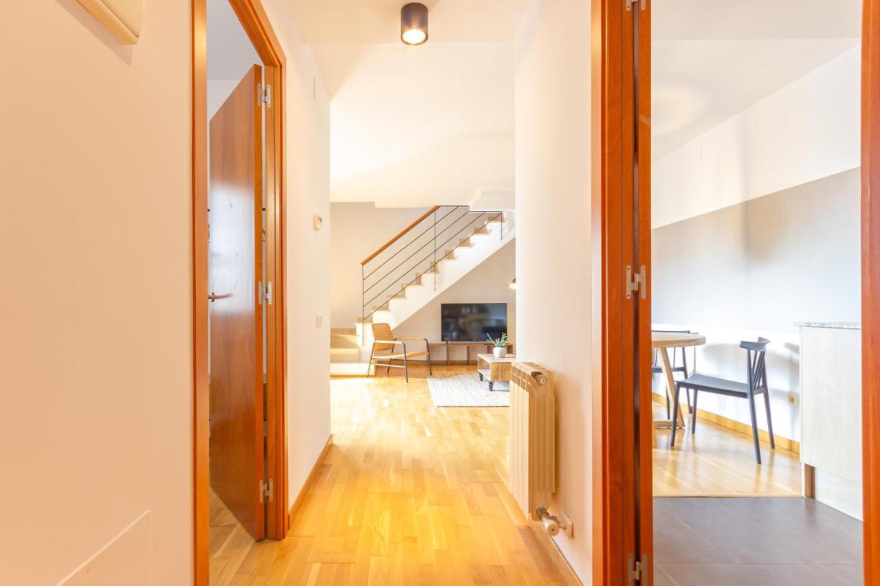 Apartamento Elegante Duplex En Terrassa, Barcelona Exterior foto