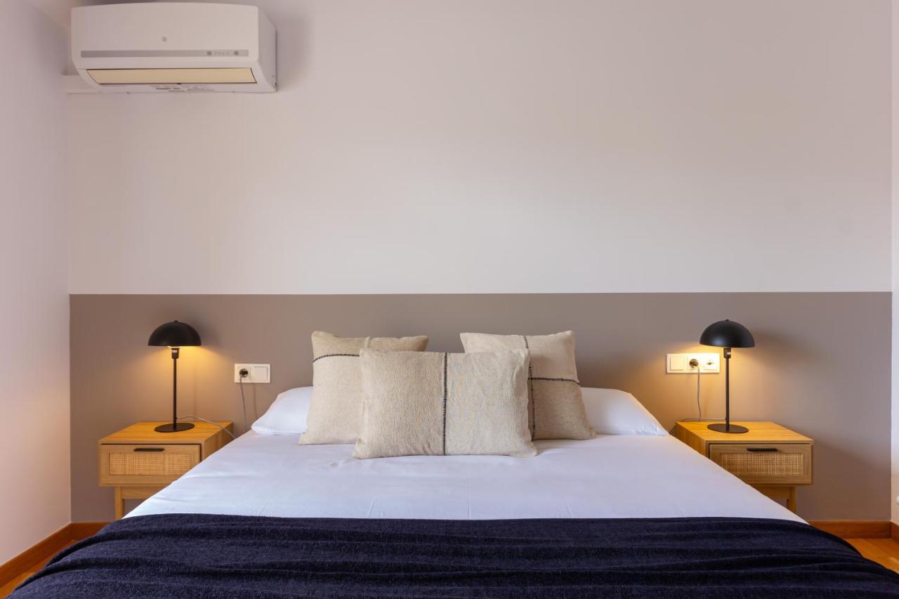 Apartamento Elegante Duplex En Terrassa, Barcelona Exterior foto